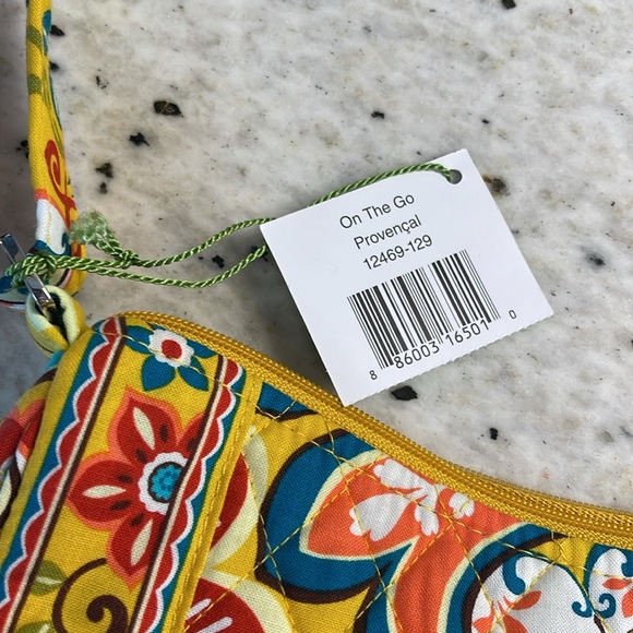 Vera Bradley Quilted Cotton On The Go Provençal Purse - Picture 3 of 7